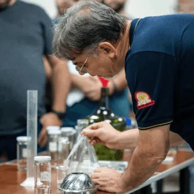 Curso de Destilación y Elaboración de Gin Curso de Elaboración de Gin