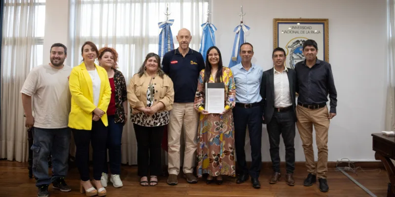 Cooperación Académica Tecnológica entre CIBART y la Universidad Nacional de La Rioja Cooperación Académica Tecnológica entre CIBART y la Universidad Nacional de La Rioja