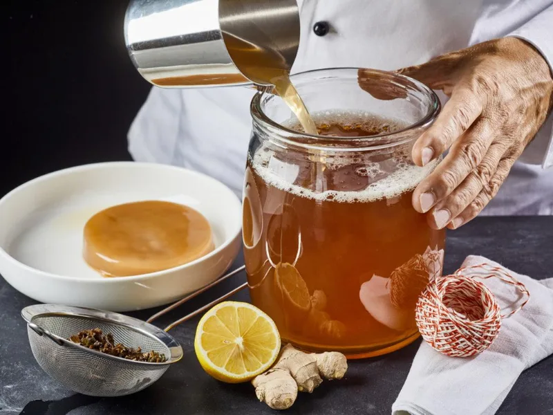 Scoby y Kombucha Qué son, para qué sirven y cómo prepararlos en casa