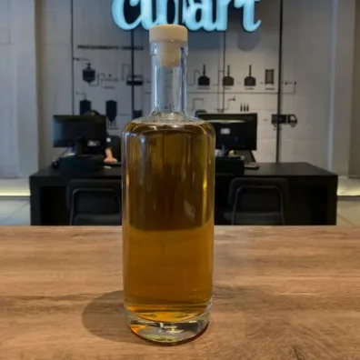 Botella de Vidrio Aperitivo 750 cm3 con Tapón x Unidad Botella de Vidrio Aperitivo 750 cm3 Tapón x Unidad