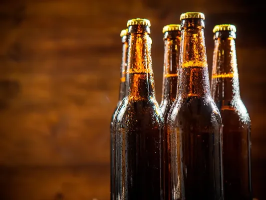 Regla 3-30-300 de la cerveza: qué significa y cómo proteger su frescura